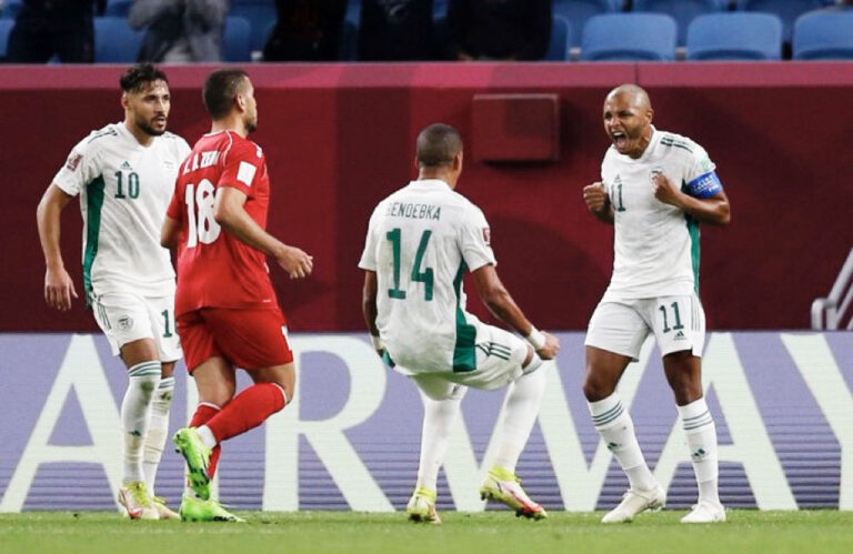 المنتخب الجزائري يتخطى اللبناني ويخطف بطاقة التأهل للدور ربع النهائي