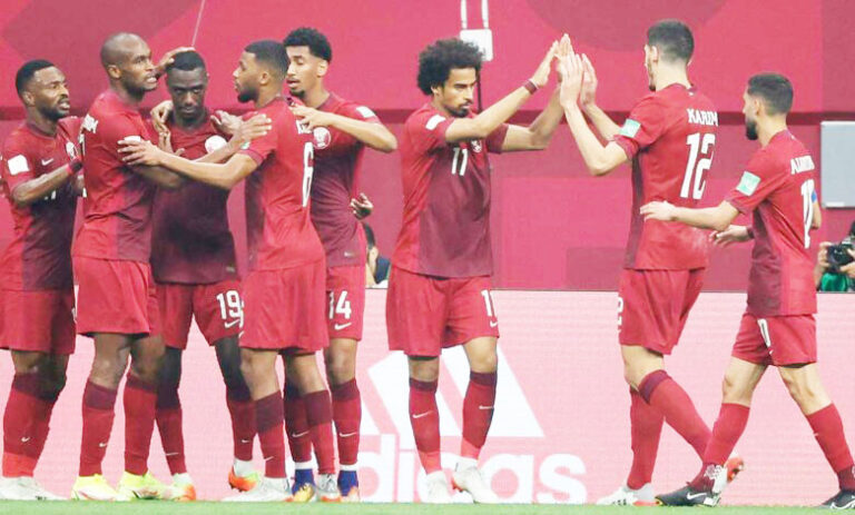 العنابي يخوض التحدي الصعب أمام الجزائر لتأمين العبور إلى النهائي