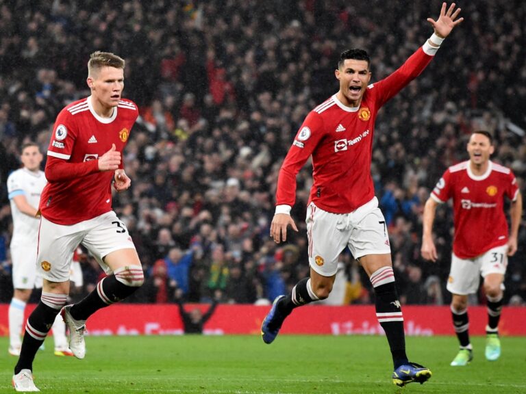 Man Utd cruise past Covid-hit Burnley to strengthen top-four hopes