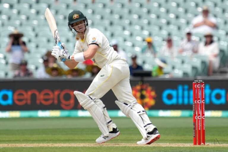 After disgrace, Smith slips seamlessly back into Australian captaincy