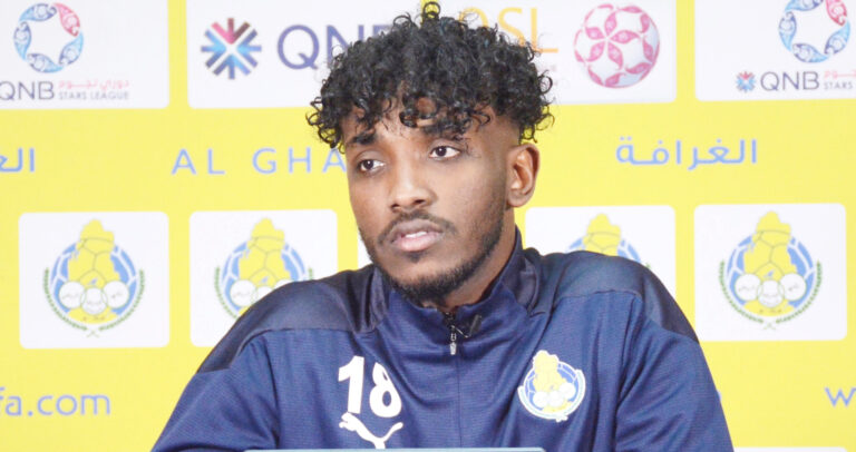 عمرو سراج : حالة الطرد كانت نقطة تحول في مباراتنا مع أم صلال