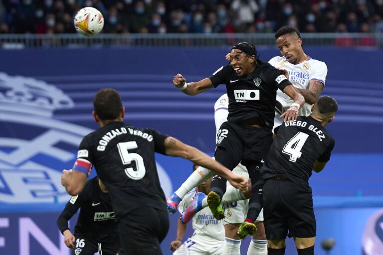 Real Madrid come from behind to draw with Elche