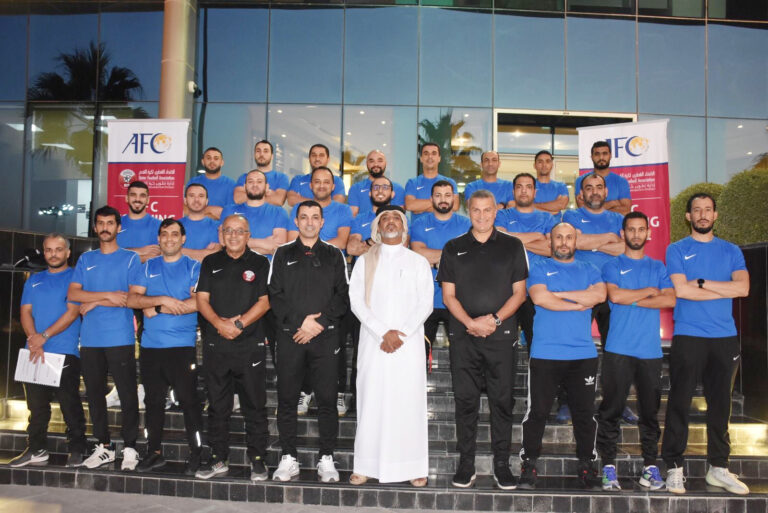 فهد ثاني يختتم دورة التدريب B لصقل مدرسي التربية الرياضية