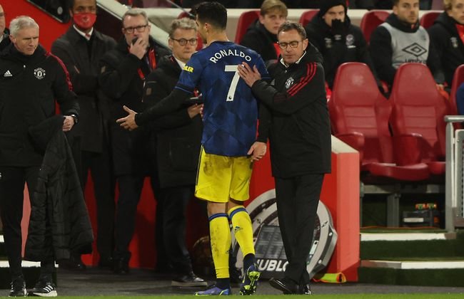 Man Utd back on track but grumpy Ronaldo mars win