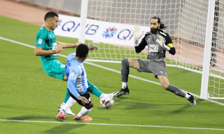 الوكرة يواصل انتصاراته ويتخطى العميد الأهلاوي بثلاثية