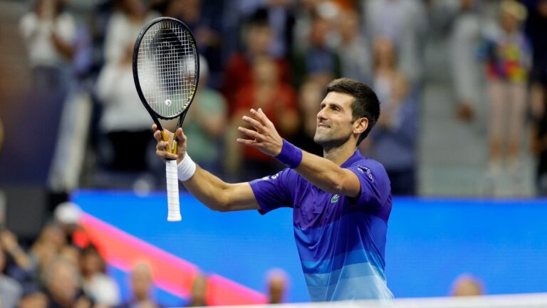 Australian Open: Djokovic trains but participation unclear