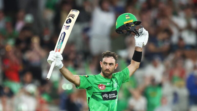 Big Bash League: Glenn Maxwell hits record 154 for Melbourne Stars
