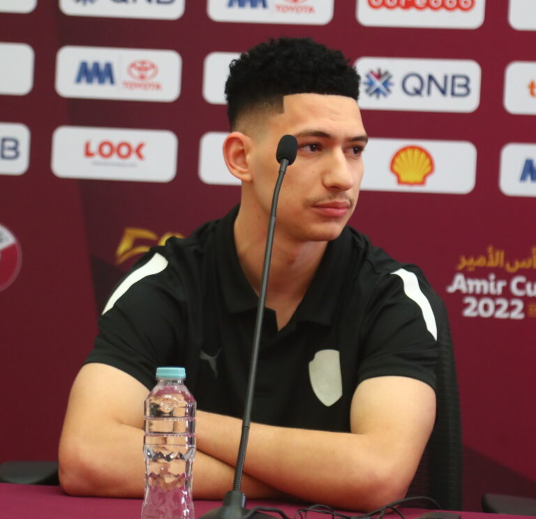 طارق مشعل: سعيد بالفرصة مع الفريق الأول ومواجهة معيذر ستكون صعبة